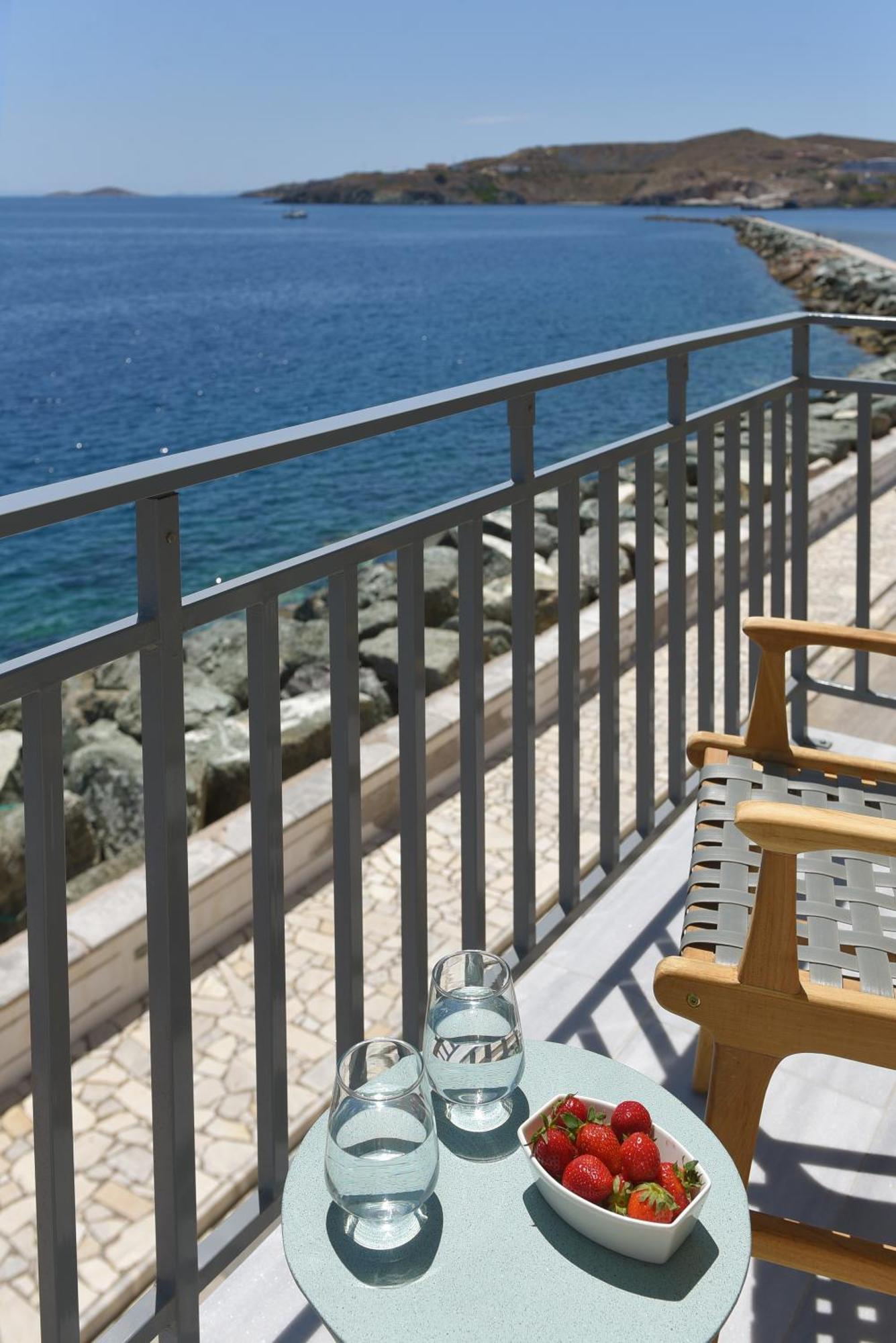 Anaya Suites Ermoupoli Exterior photo